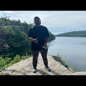 Meet your Posher, Juan